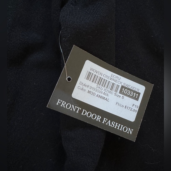 NWT Ecru Sweater - Picture 4 of 7